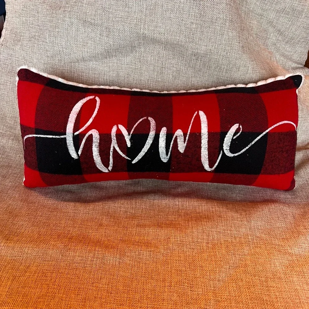 Black & Red Plaid Soft Chenille Christmas Pillow Home 17x 9